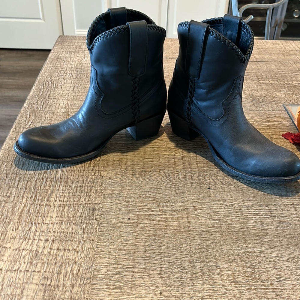 Lane Plain Jane Women’s Black Ankle Booties with Braided Trim